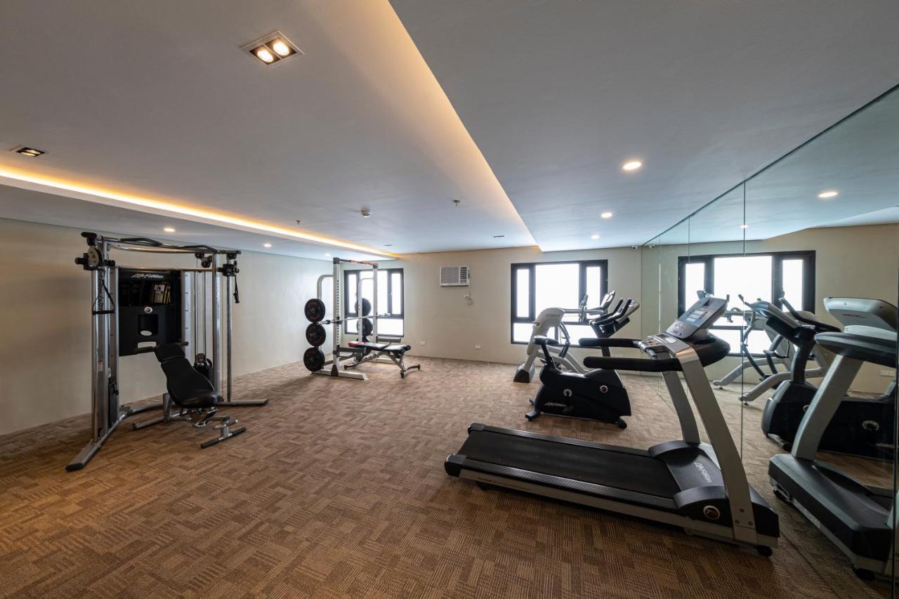 Cebu Family Suites Powered By Cocotel Extérieur photo